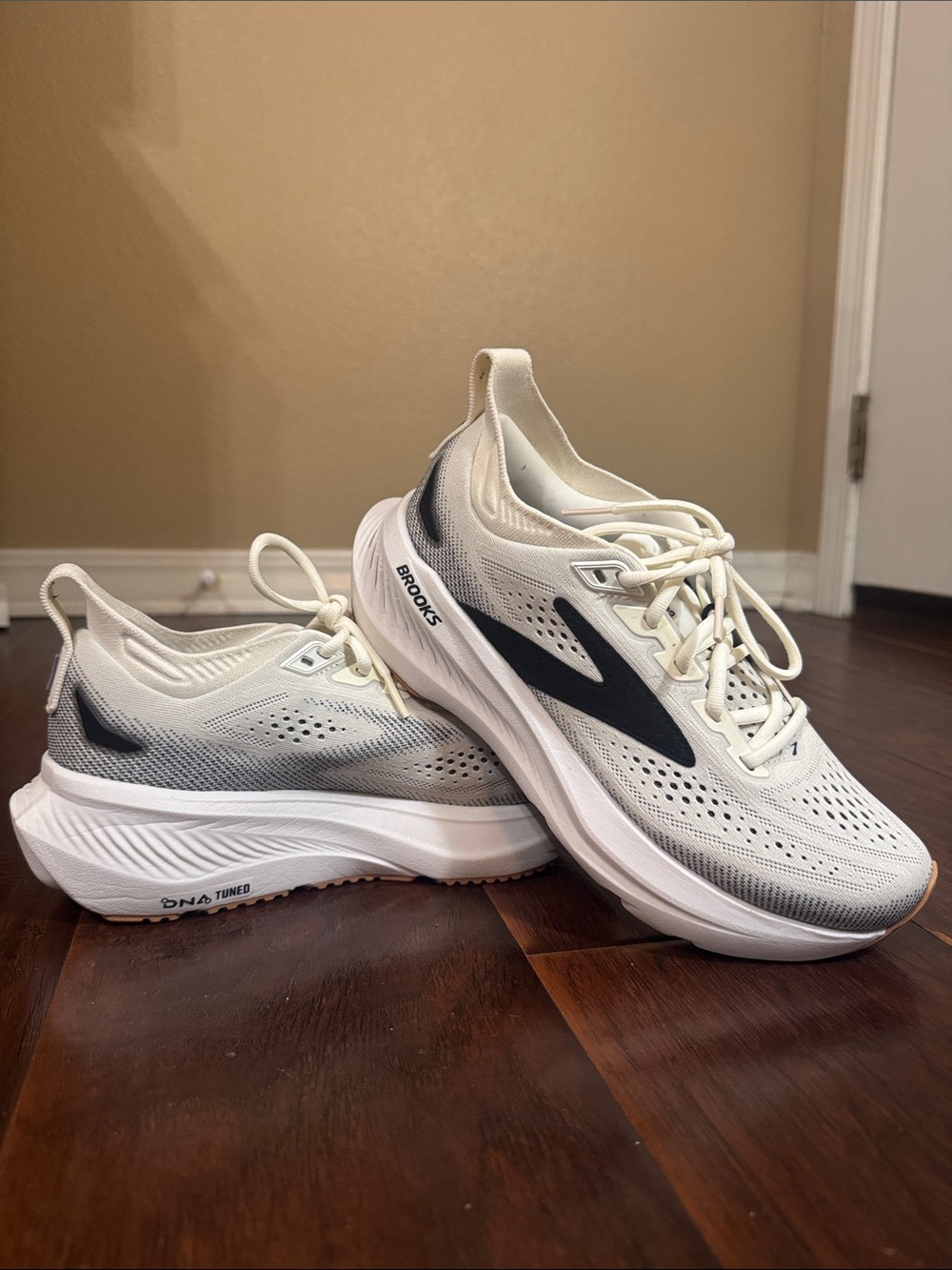 Brooks Glycerin 23